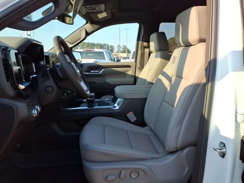 New 2026 GMC Sierra 1500 SLT w/ SLT Premium Plus Package image 19