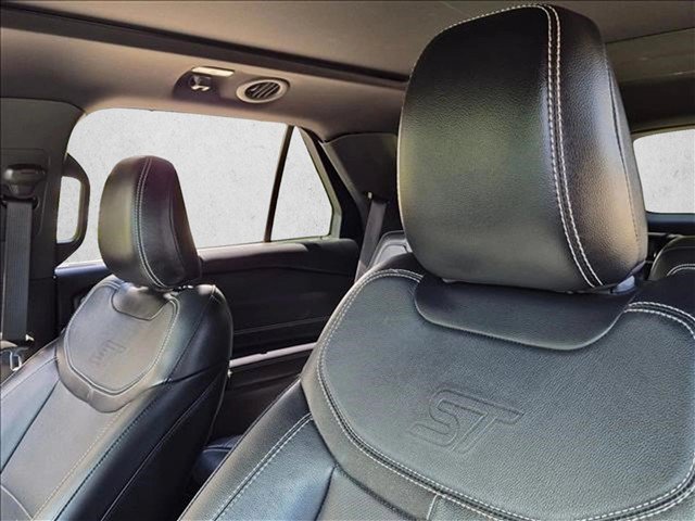 Used 2022 Ford Explorer ST w/ Equipment Group 401A AWD/4WD image 14