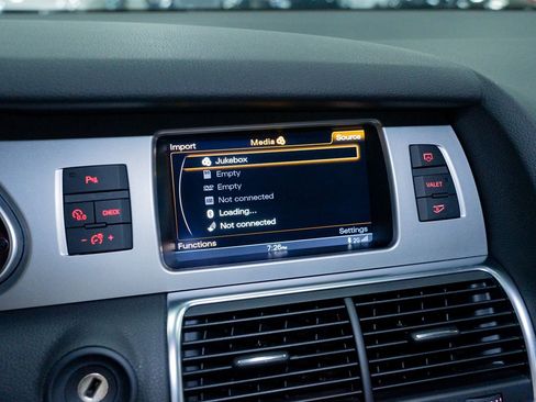 Used 2014 Audi Q7 3.0T S line Prestige w/ Technology Package image 49