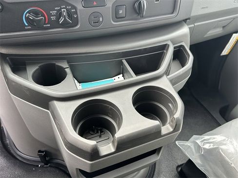 New 2024 Ford E-450 and Econoline 450 Super Duty w/ Power Windows & Locks Group image 39