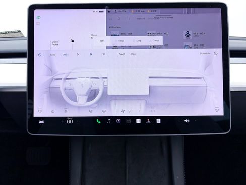 Used 2023 Tesla Model 3 Standard Range image 18