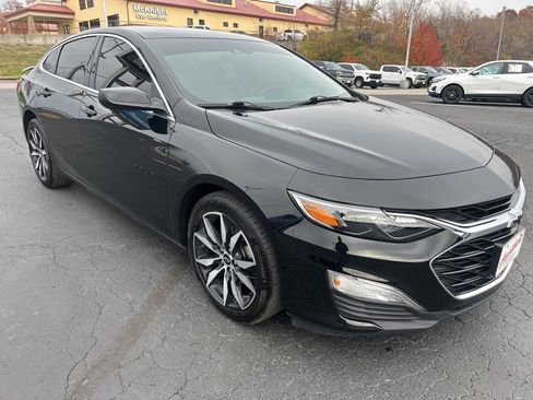 Used 2024 Chevrolet Malibu RS image 3