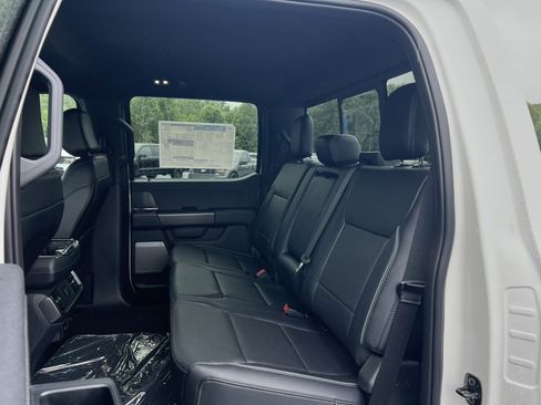 New 2025 Ford F150 Lariat w/ Equipment Group 501A Mid image 15