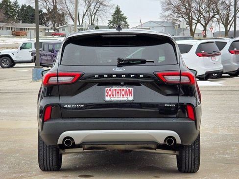 Used 2024 Ford Escape Active AWD/4WD image 7