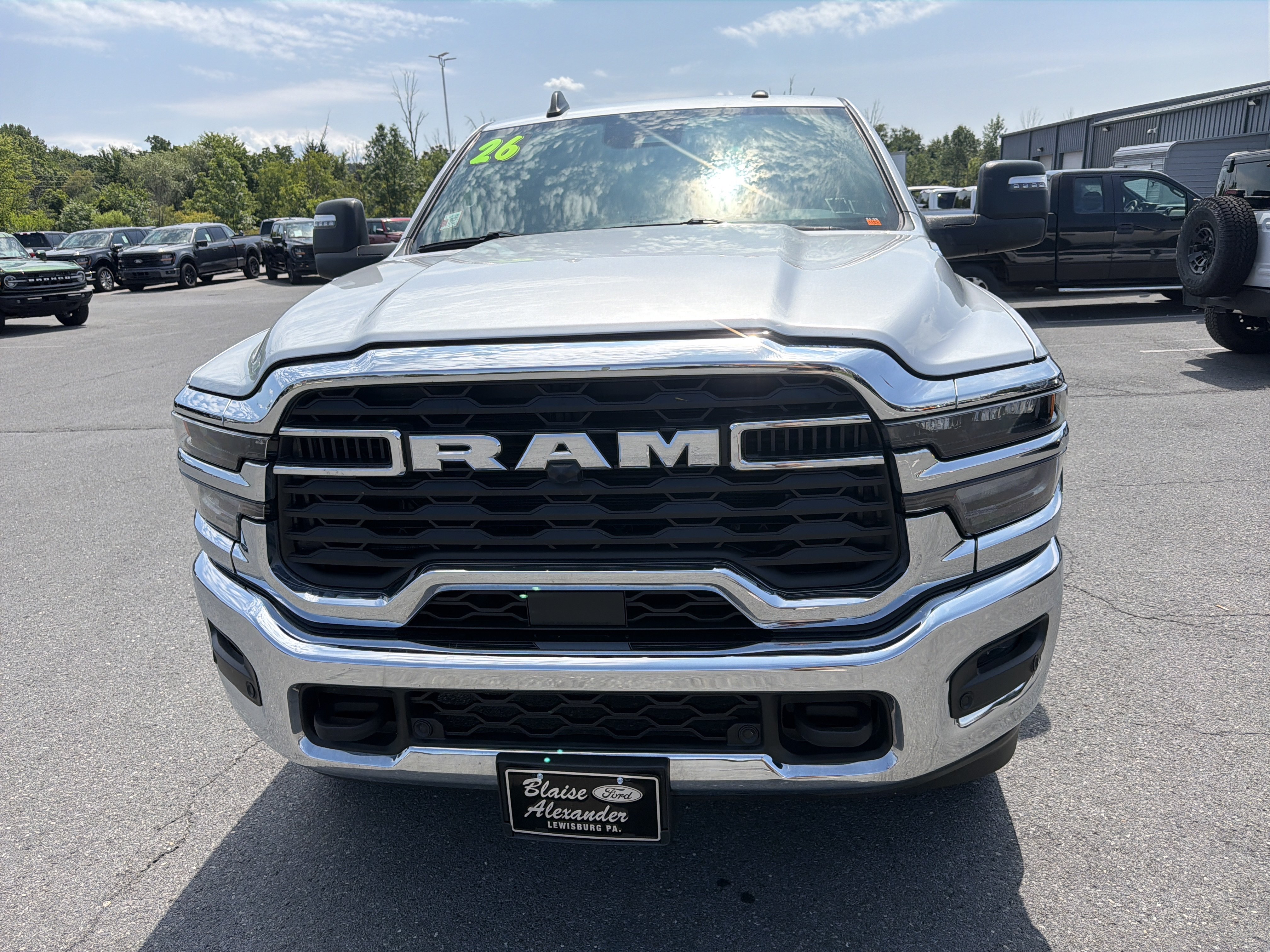 Used 2026 RAM 2500 Big Horn AWD/4WD image 9