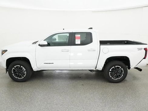 New 2026 Toyota Tacoma TRD Sport image 29