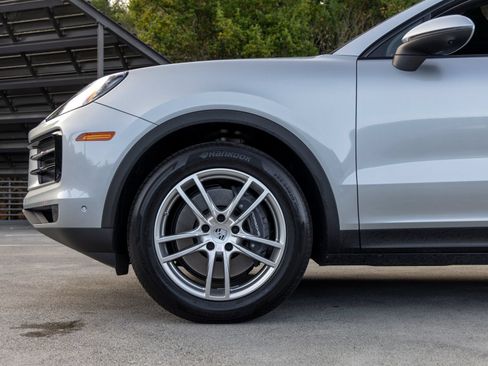 Certified 2026 Porsche Cayenne Coupe AWD/4WD image 13