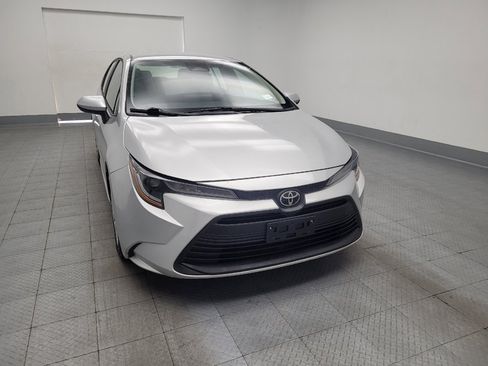 Used 2023 Toyota Corolla LE FWD image 14