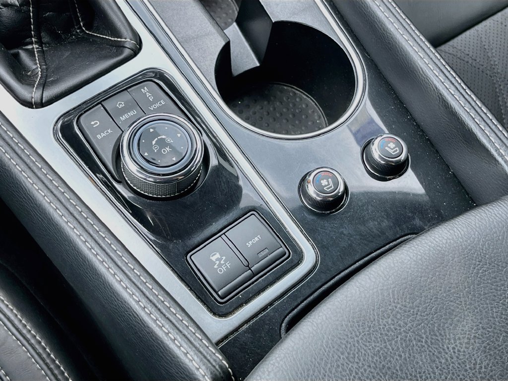 Used 2023 Nissan Maxima Platinum w/ Sport Mat Group FWD image 20