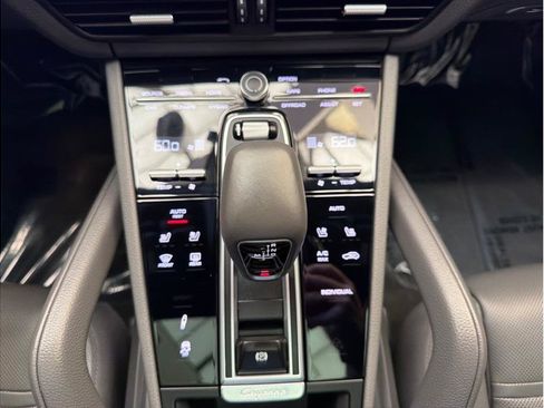 Used 2021 Porsche Cayenne E-Hybrid AWD/4WD image 21