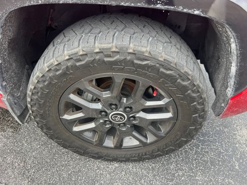 Used 2024 Toyota Sequoia Platinum AWD/4WD image 12