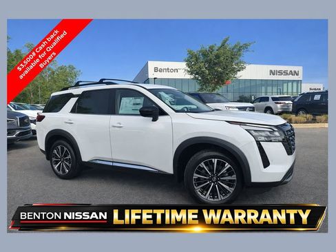 New 2026 Nissan Pathfinder Platinum AWD/4WD image 1