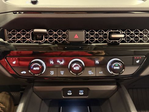 Used 2025 Honda Accord EX-L image 27