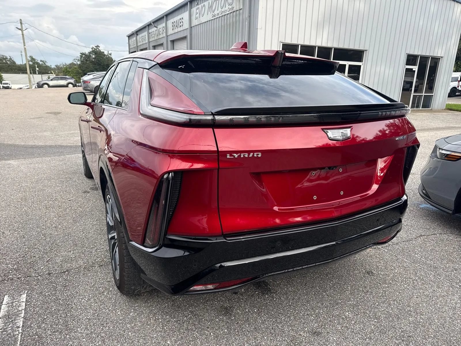 Used 2024 Cadillac Lyriq Sport RWD image 10