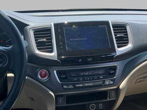 Used 2019 Honda Ridgeline RTL-T image 7