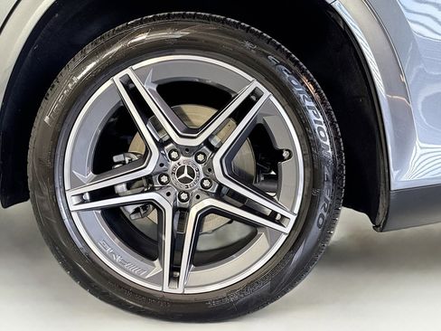 Certified 2025 Mercedes-Benz GLS 450 4MATIC image 30