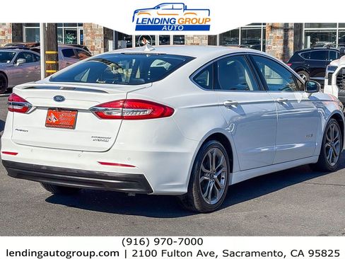 Used 2019 Ford Fusion Titanium FWD image 4