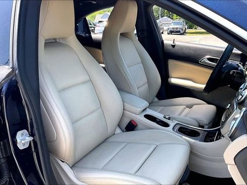 Used 2018 Mercedes-Benz CLA 250 image 30
