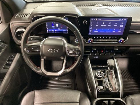 Used 2023 Chevrolet Colorado Z71 w/ Z71 Convenience Package 2 AWD/4WD image 11