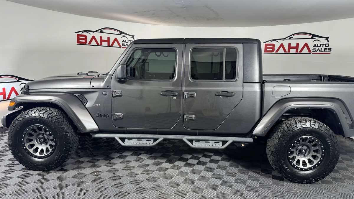 Used 2022 Jeep Gladiator Sport AWD/4WD image 4
