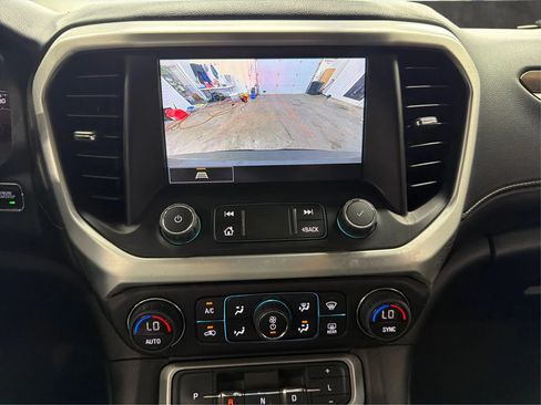 Used 2023 GMC Acadia SLE w/ Driver Convenience Package FWD image 18