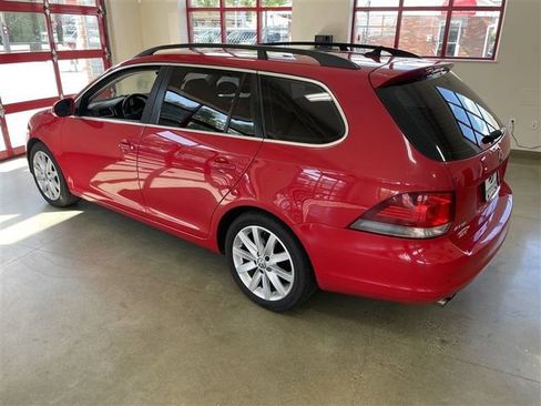 Used 2011 Volkswagen Jetta TDI w/ Wheel & Sunroof Pkg FWD image 5