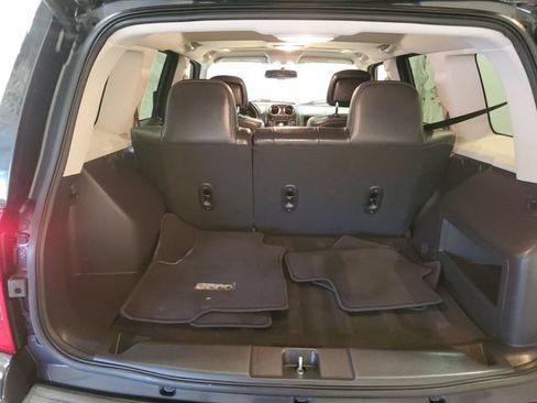 Used 2016 Jeep Patriot High Altitude AWD/4WD image 24