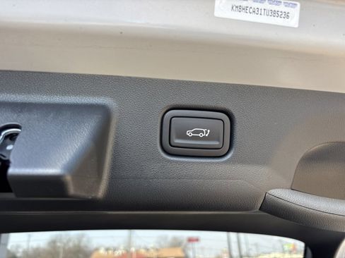 Used 2026 Hyundai Kona Limited image 7