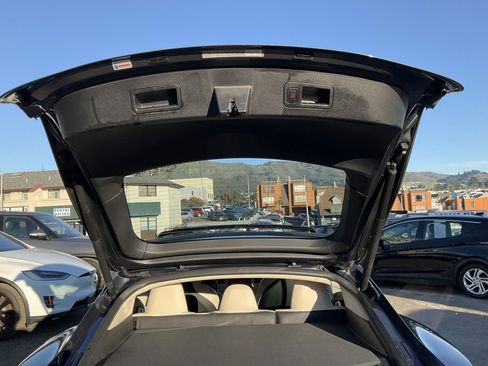 Used 2019 Tesla Model S Long Range image 9