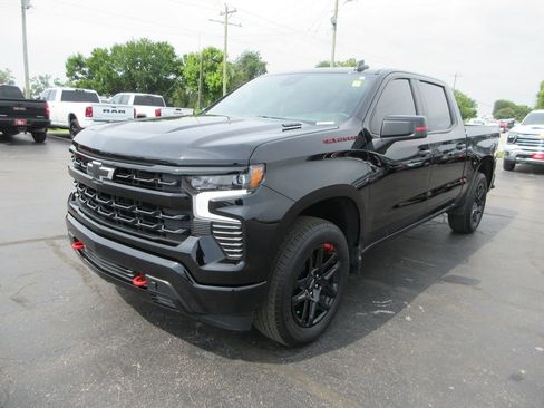 Certified 2025 Chevrolet Silverado 1500 RST w/ Redline Edition AWD/4WD image 11
