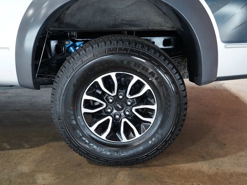 Used 2014 Ford F150 Raptor w/ Equipment Group 801A Luxury image 65