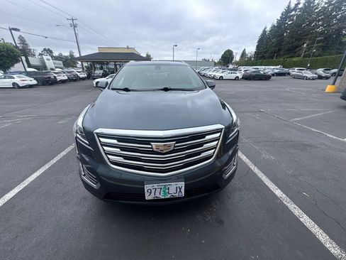 Used 2019 Cadillac XT5 AWD image 1