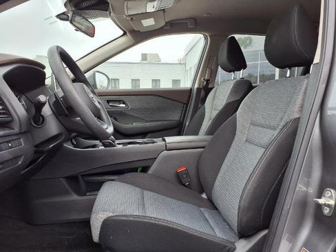 Certified 2023 Nissan Rogue SV image 6