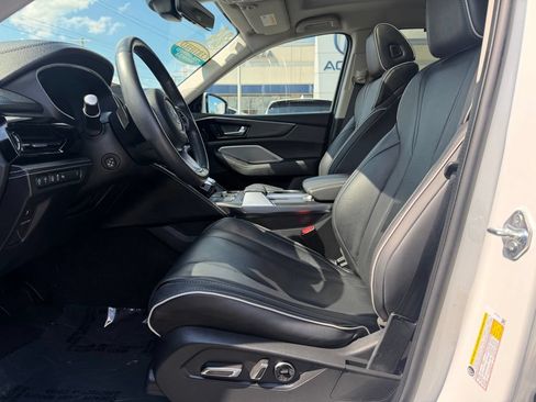 Certified 2024 Acura MDX SH-AWD w/ Advance Package image 9
