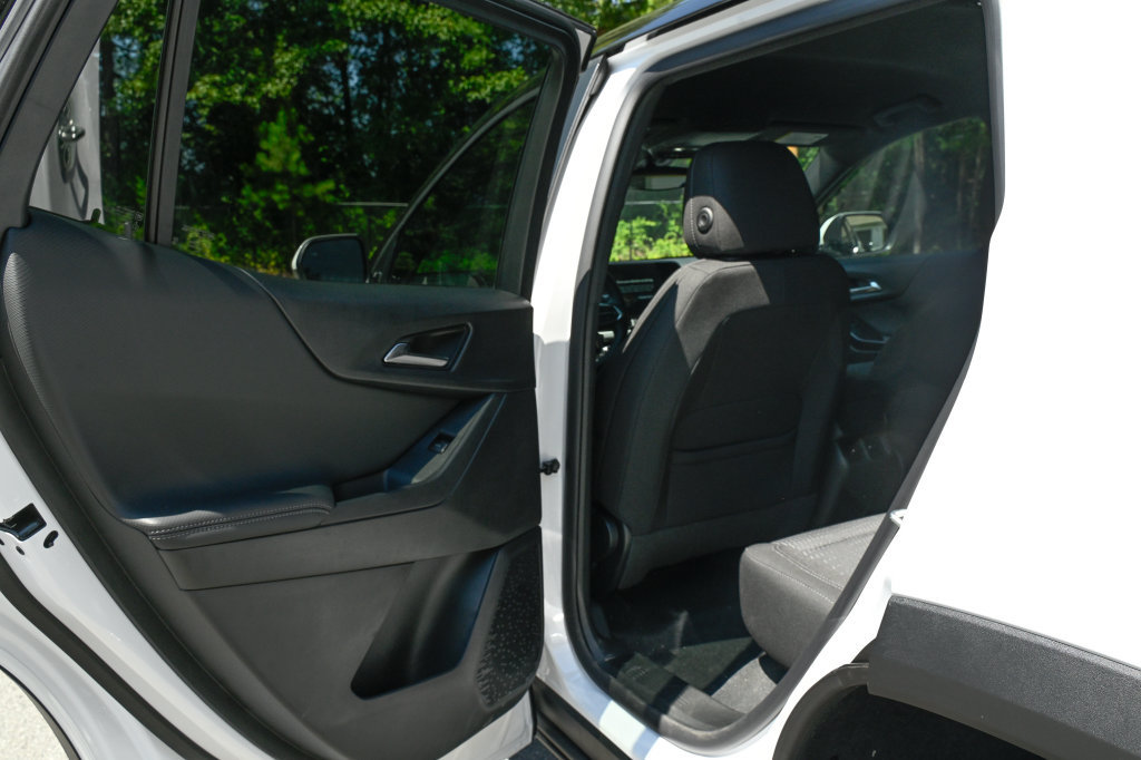 New 2026 Chevrolet Equinox LT AWD/4WD image 16