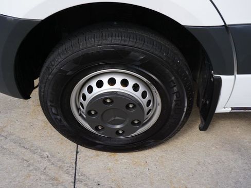 Used 2021 Mercedes-Benz Sprinter 4500 w/ Premium Package image 12