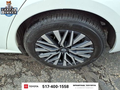 Used 2024 Nissan Altima 2.5 SV FWD image 11