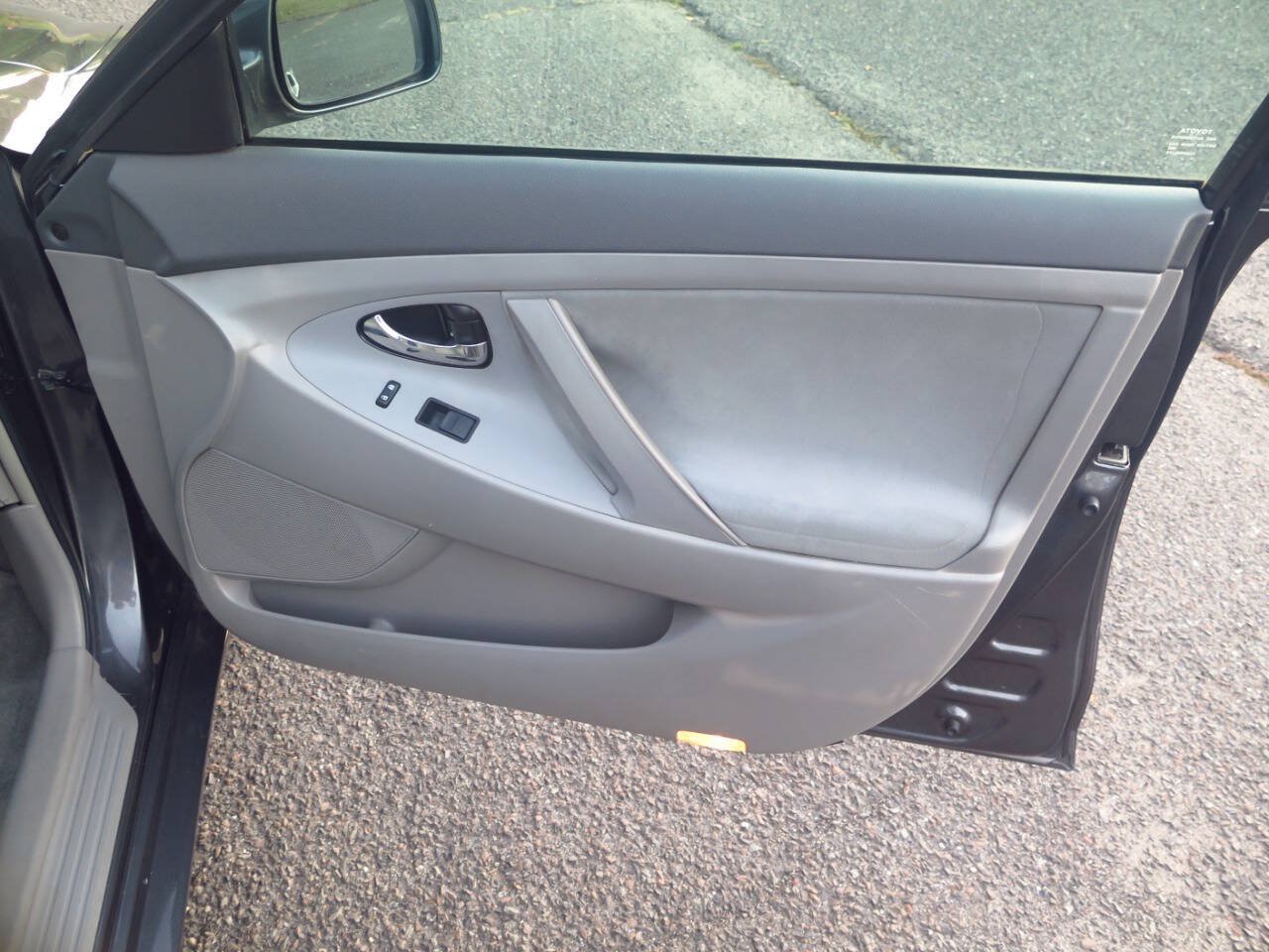 Used 2007 Toyota Camry Hybrid FWD image 19