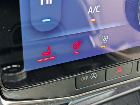 Used 2024 Ford Expedition Platinum image 23