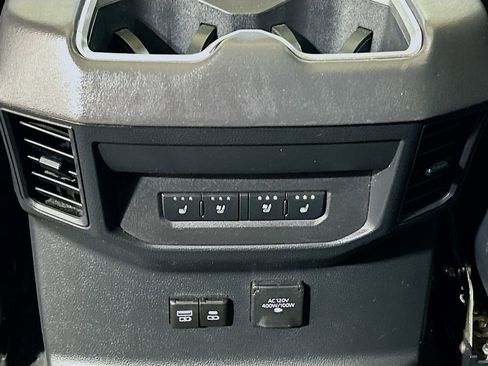 Used 2023 Toyota Tundra Platinum image 23