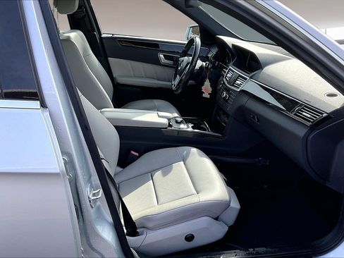 Used 2013 Mercedes-Benz E 350 E 350 image 29