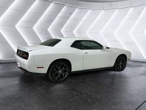 Used 2019 Dodge Challenger SXT w/ Plus Package image 4