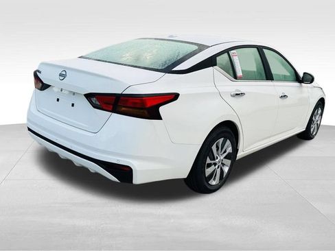 Certified 2025 Nissan Altima 2.5 S FWD image 7
