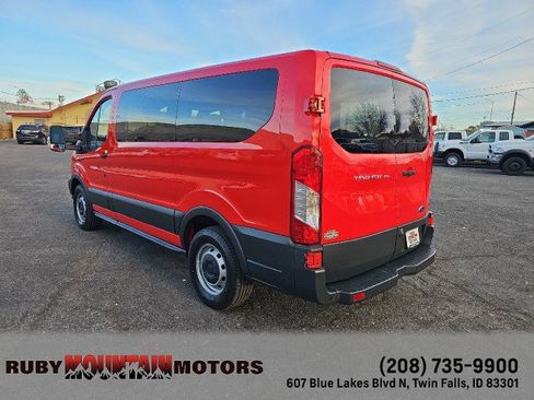 Used 2017 Ford Transit 150 XL image 5