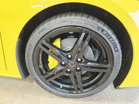 New 2026 Chevrolet Corvette Stingray Convertible w/ 1LT RWD image 13