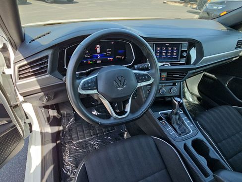 Used 2022 Volkswagen Jetta Sport FWD image 15
