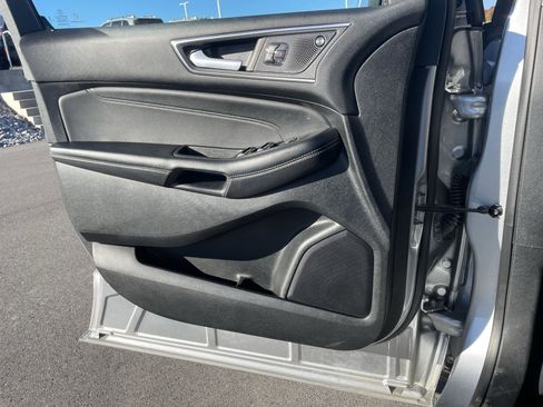 Used 2023 Ford Edge Titanium image 15
