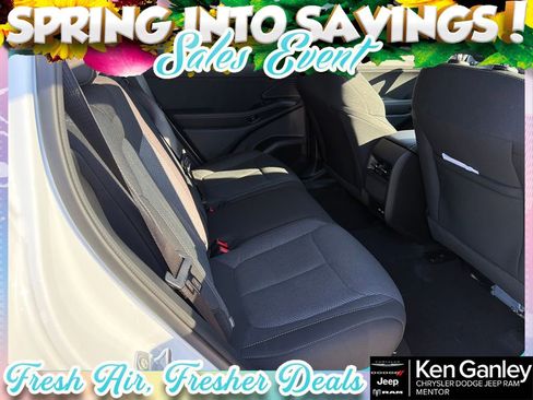 New 2026 Jeep Cherokee Laredo image 16