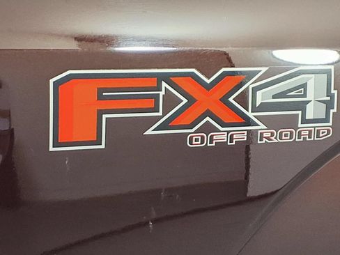 Used 2019 Ford F150 XLT w/ Equipment Group 302A Luxury AWD/4WD image 7