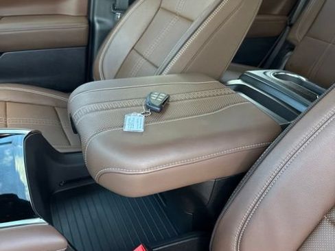 Used 2026 Chevrolet Tahoe High Country w/ Sun And Tow Package AWD/4WD image 22